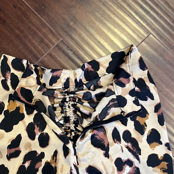 Leopard Skirt size small high low style mini skirt high low skirt brown leopard - Picture 4 of 10